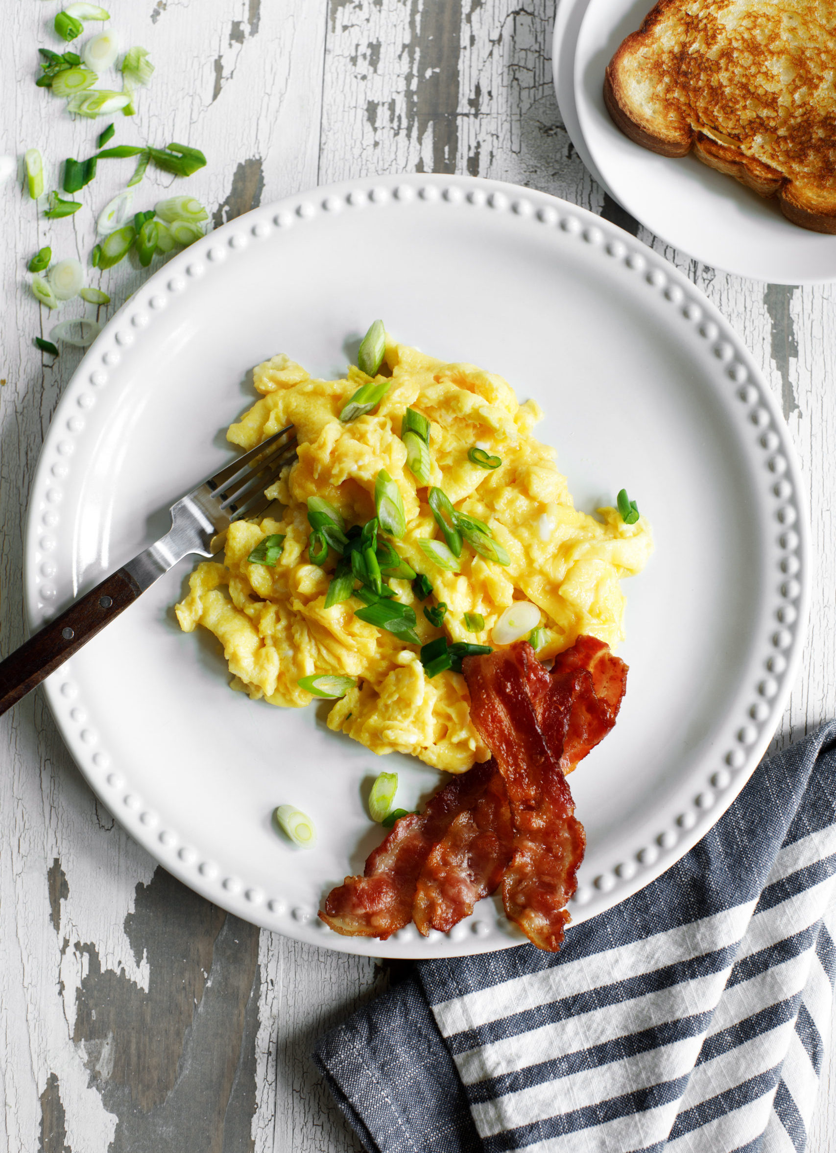Best Scrambled Eggs in just 10 Minutes | Basil and Dill| Easy Breakfast